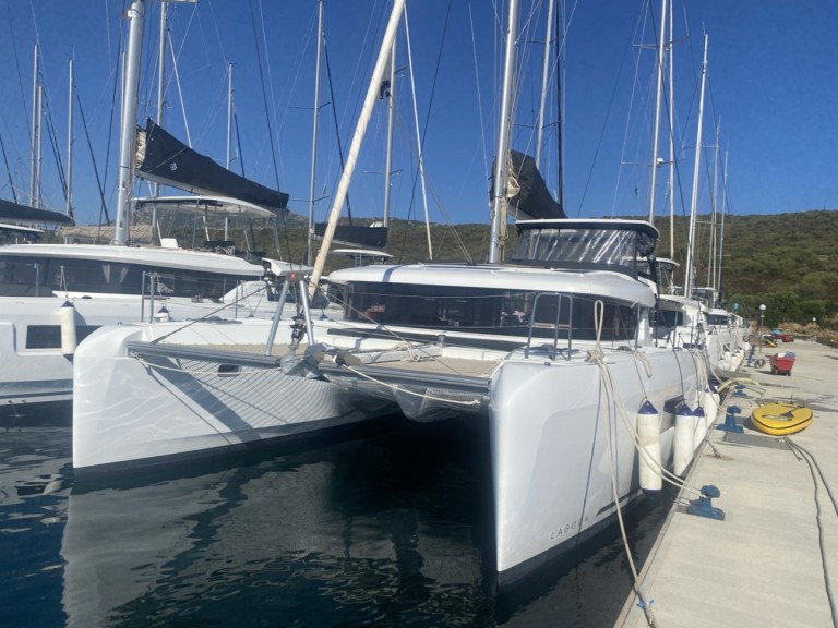 Catamaran rental with or without captain Lagoon Cugnana Verde
