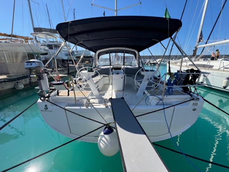 Sailboat for rent Castiglioncello at the best price