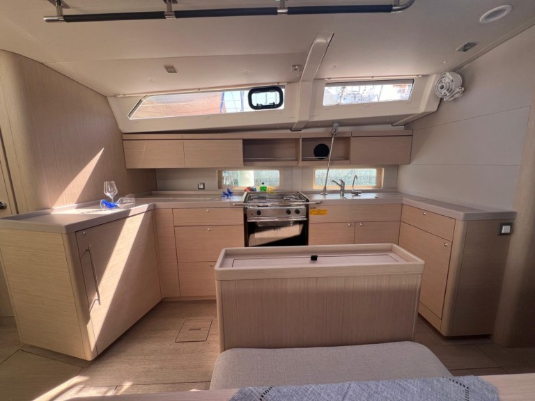 Bénéteau Oceanis 46.1 in Castiglioncello on SamBoat