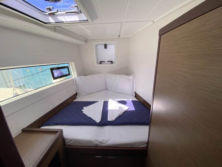 Catamaran rental in Cugnana Verde - Lagoon Lagoon 40