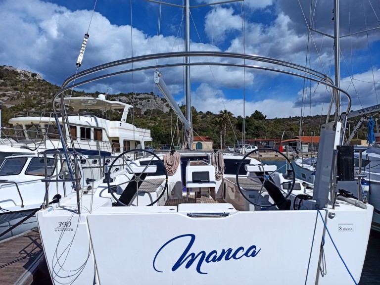 Sailboat for rent Pula at the best price