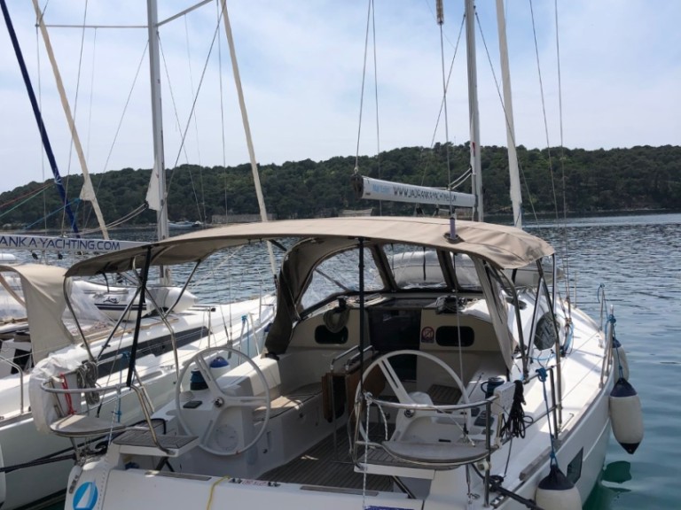 Bareboat Rental Sailboat Elan with a boat licence