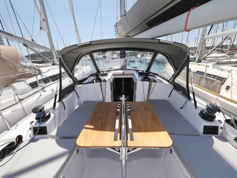 Sailboat for rent Biograd na Moru at the best price