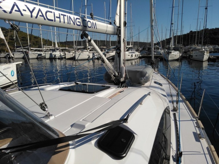 Bareboat Rental Sailboat Elan with a boat licence