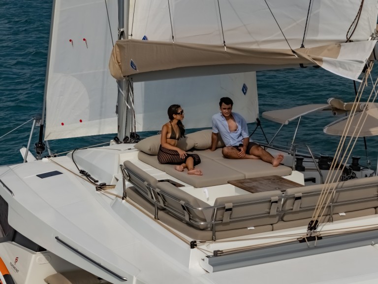 Catamaran rental in Mai Khao - Fountaine Pajot Fountaine Pajot Elba 45 - 3 + 2 cab.