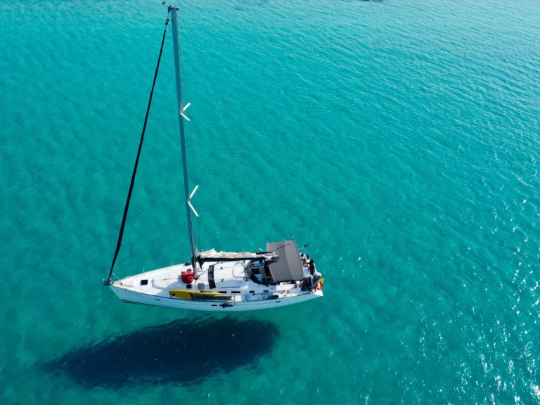 Bénéteau Oceanis 473 charter bareboat or captained in  Palma de Mallorca