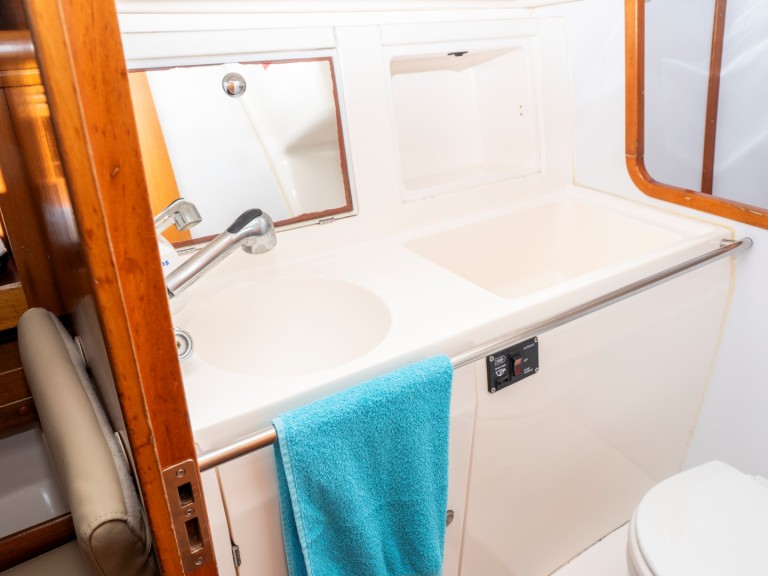 Sailboat rental with or without captain Elan Rabac