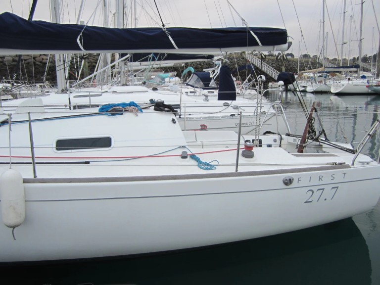 Sailboat for rent Saint-Quay-Portrieux at the best price