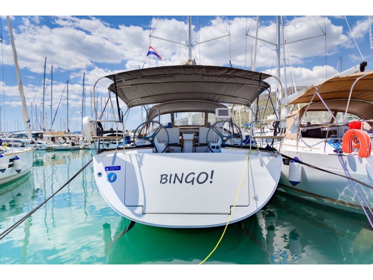 Bareboat Rental Sailboat Elan with a boat licence