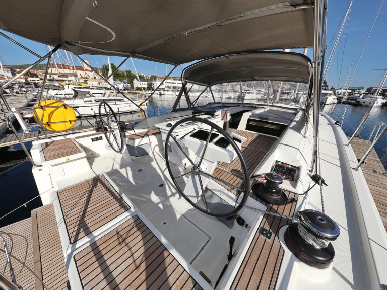 Bareboat Rental Sailboat Bénéteau with a boat licence