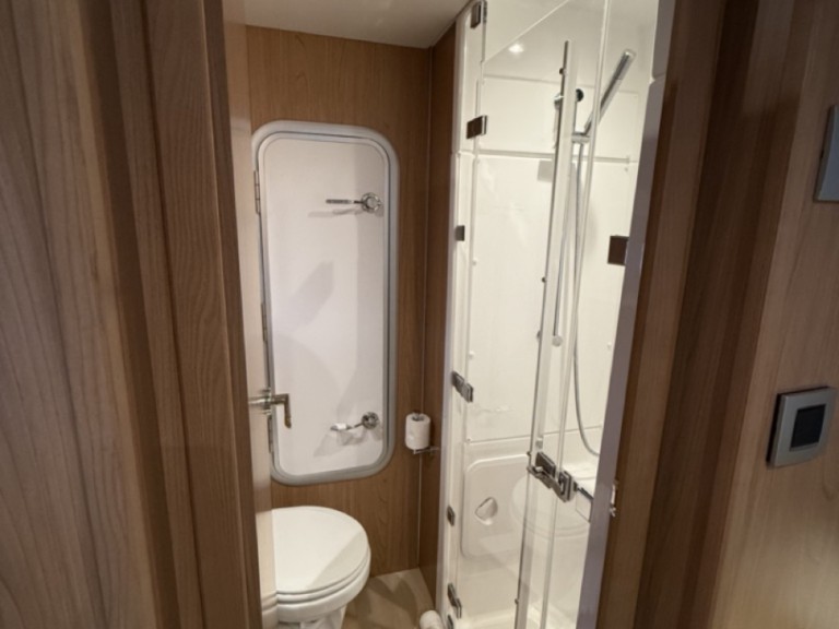 Bali Bali 5.4 charter bareboat or captained in  Antibes