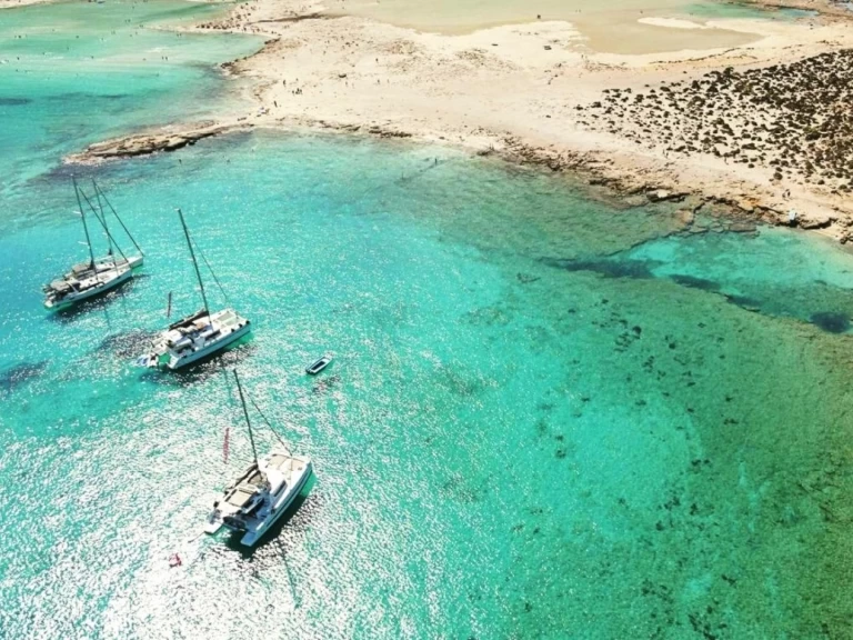 Yacht charter Heraklion cheap Lagoon 450 F