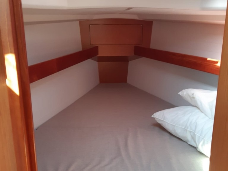 Yacht charter Puntone cheap Cruiser 34