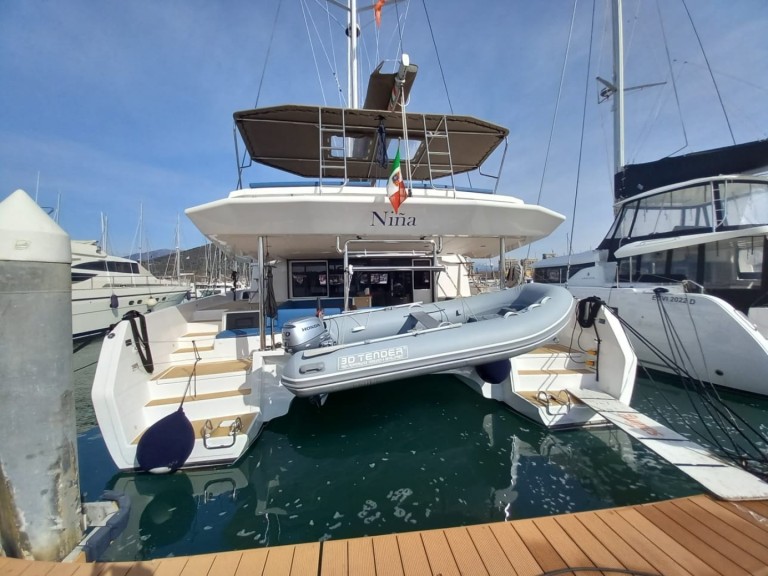 Bareboat Rental Catamaran Dufour with a boat licence
