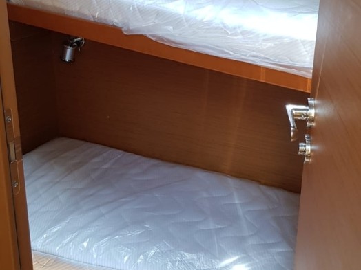 Rent a Jeanneau Sun Odyssey 519 Cannigione