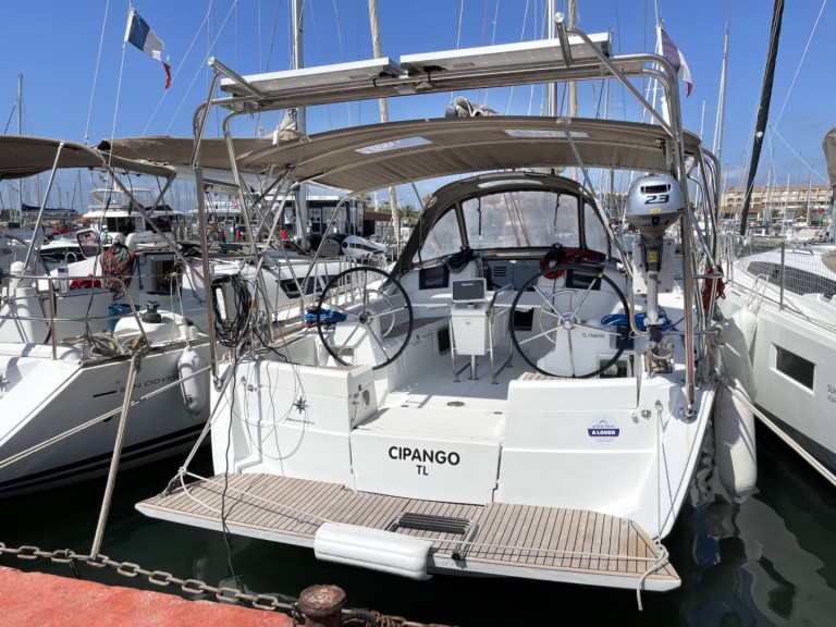 Jeanneau Sun Odyssey 389 charter bareboat or captained in  Hyères