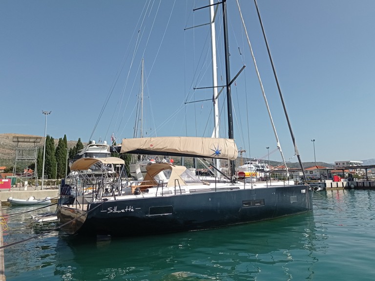 Yacht charter Primošten cheap First 53
