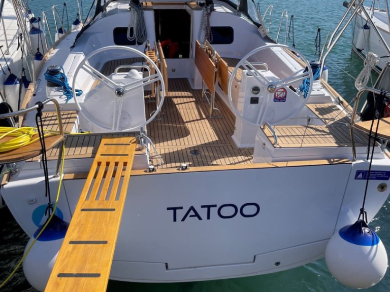 Boat rental Elan Impression 45.1 in Pula on Samboat