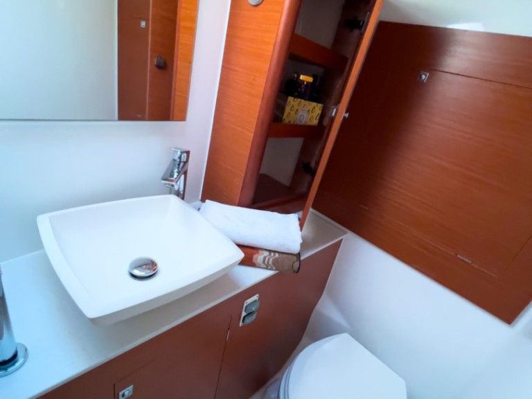 Rent a Dufour Dufour 390 GL Bocca di Magra