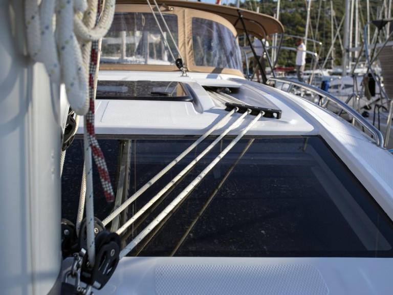 Sailboat rental with or without captain Elan Pula