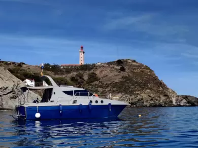 Rent a Motorboat Azimut AZ 32 Targa in Banyuls-sur-Mer (Gamyje 2