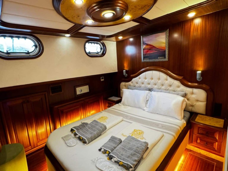 Sailboat for rent Marmaris at the best price