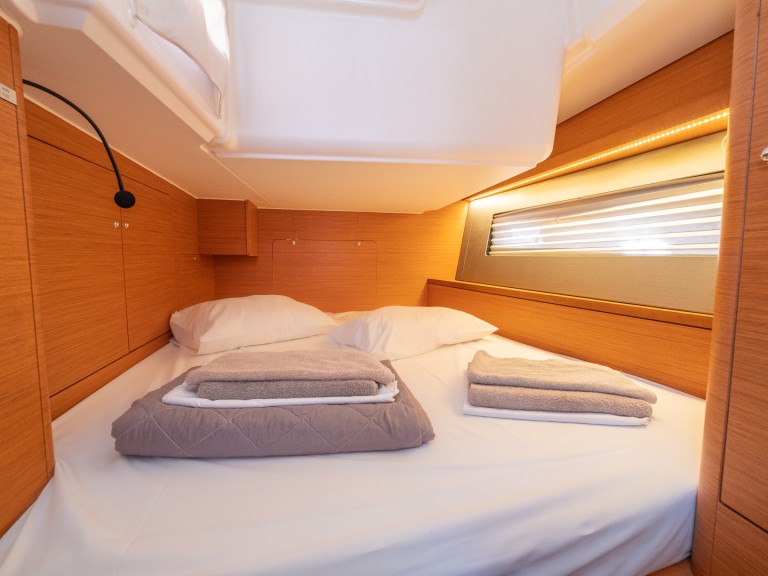 Bareboat Rental Sailboat Dufour with a boat licence