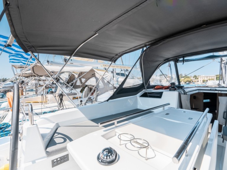 Bareboat Rental Sailboat Bénéteau with a boat licence