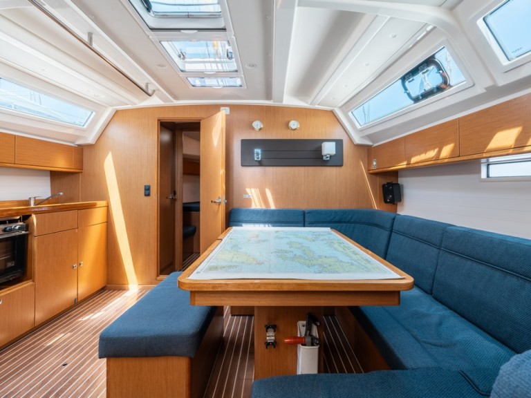 Bareboat Rental Sailboat Bavaria with a boat licence