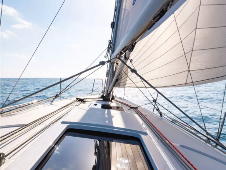 Boat rental Bénéteau Cyclades 50.5 in Bonifacio on Samboat