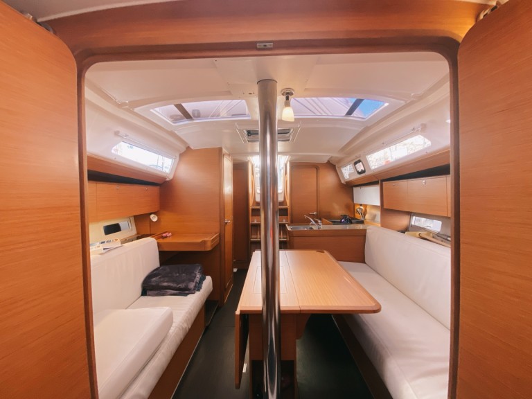 Sailboat rental in Marseille - Dufour Dufour 360 Grand Large