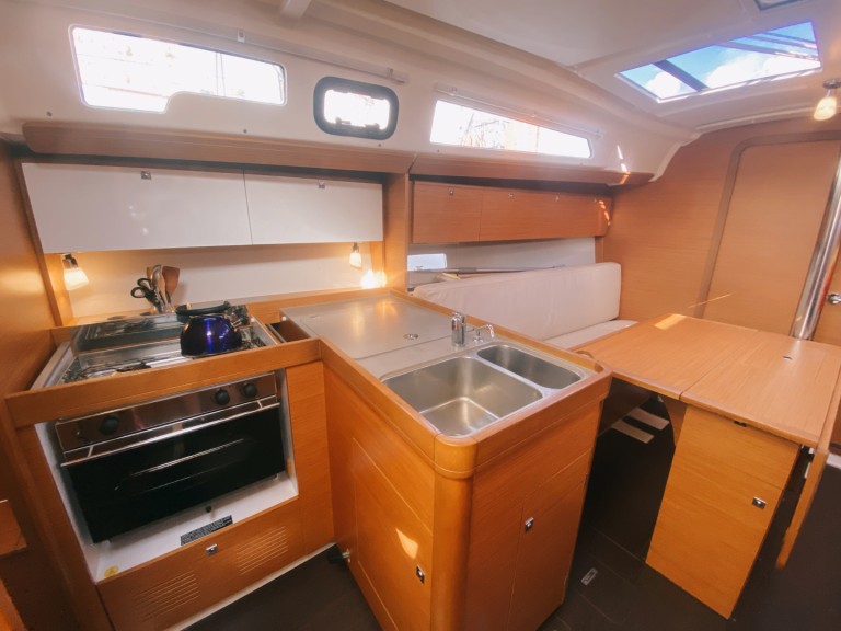 Sailboat rental with or without captain Dufour Marseille