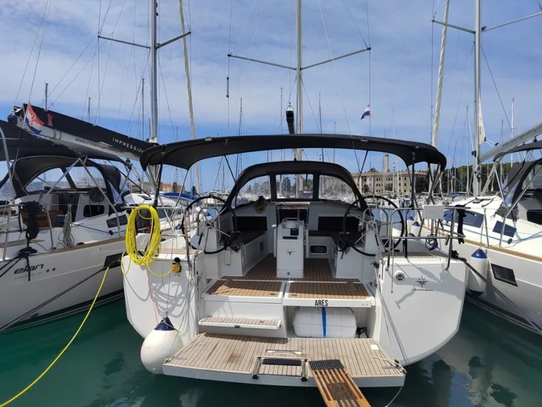 Yacht charter Pula cheap Sun Odyssey 440