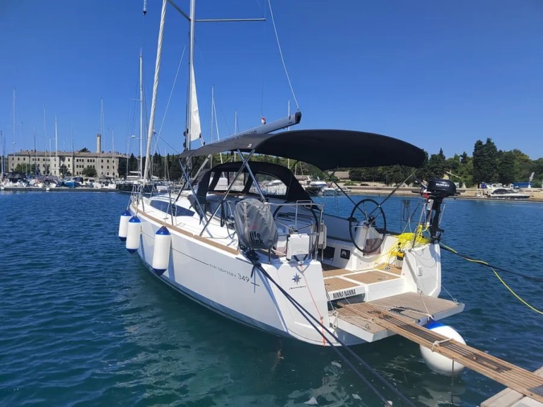 Boat rental Jeanneau Sun Odyssey 349 in Pula on Samboat