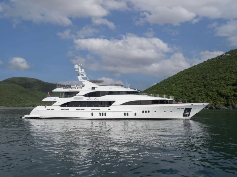 Rent a Benetti SUR LA MER  Portsmouth