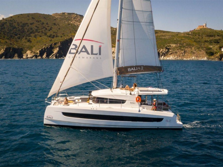 Bareboat Rental Catamaran Bali with a boat licence