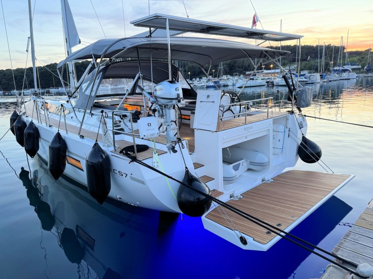 Yacht charter Pula cheap Bavaria C57 Style - 5 + 1 cab.