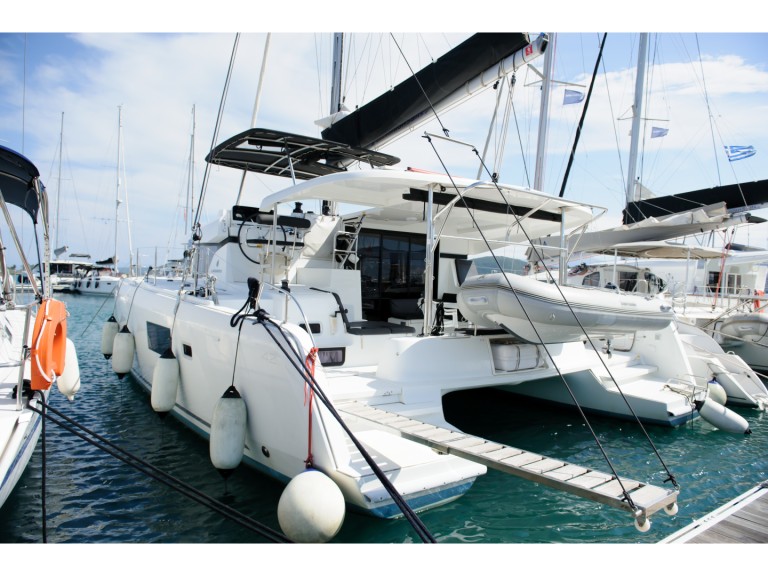 Catamaran rental with or without captain Lagoon Lefkáda