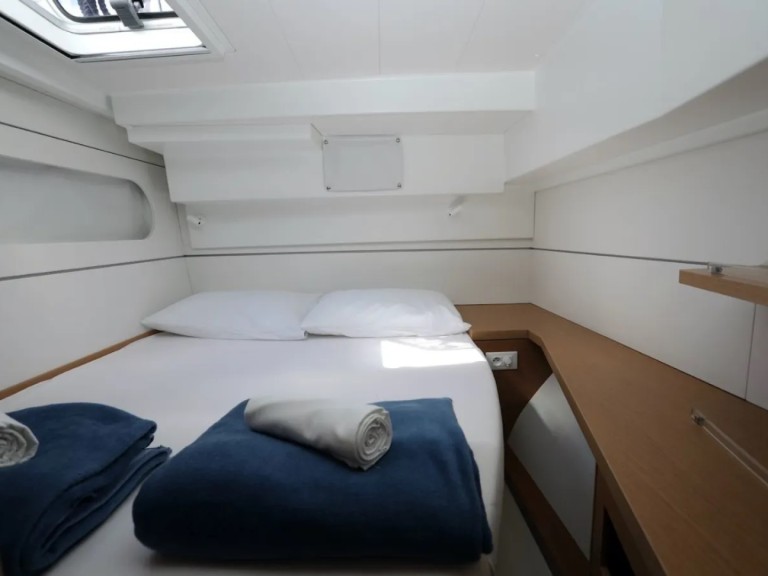 Yacht charter Seget Donji cheap Excess 12