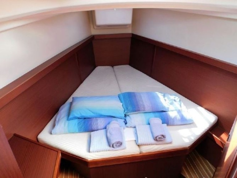 Yacht charter Primošten cheap Hanse 415