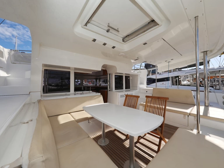 Yacht charter Trogir cheap Lagoon 450