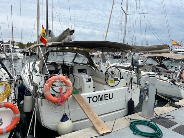 Jeanneau Sun Odyssey 410 in Las Galletas on SamBoat