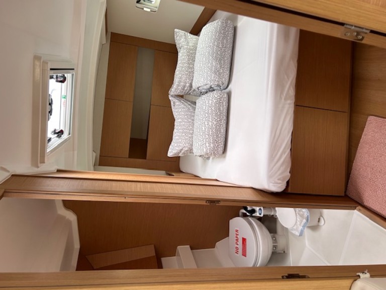 Yacht charter Las Galletas cheap Sun Odyssey 410