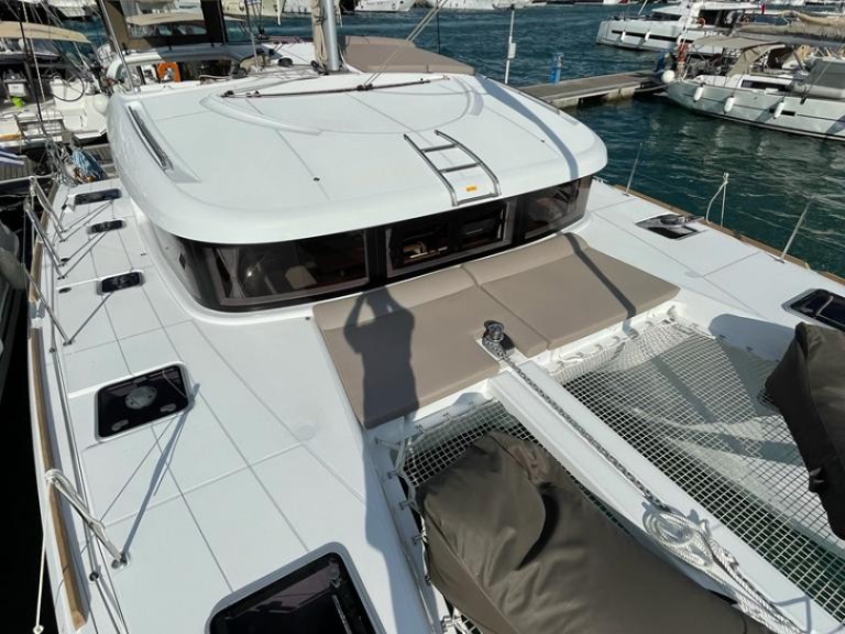 Boat rental Lagoon Lagoon 40 in Deme of Volos on Samboat