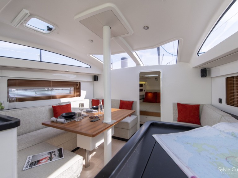 Sailboat rental with or without captain RM Marseille