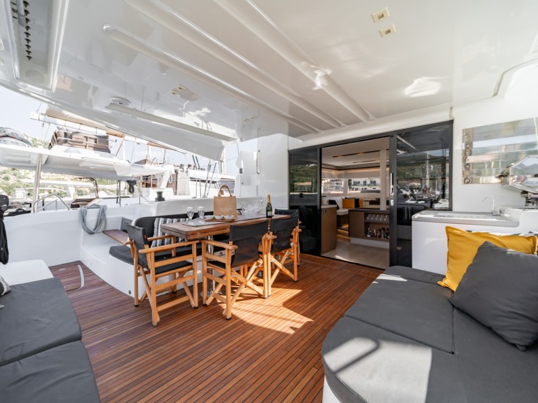 Lagoon Lagoon 50 in Lefkáda on SamBoat