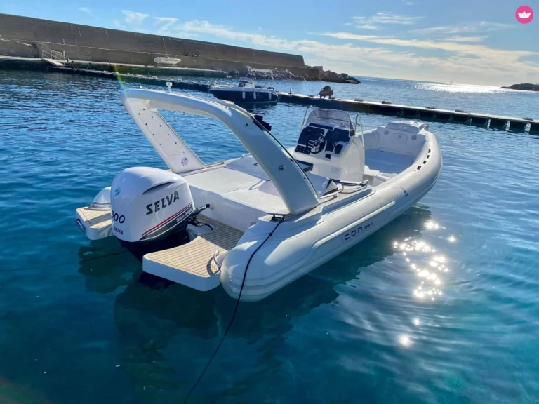 Bareboat Rental RIB icon with a boat licence