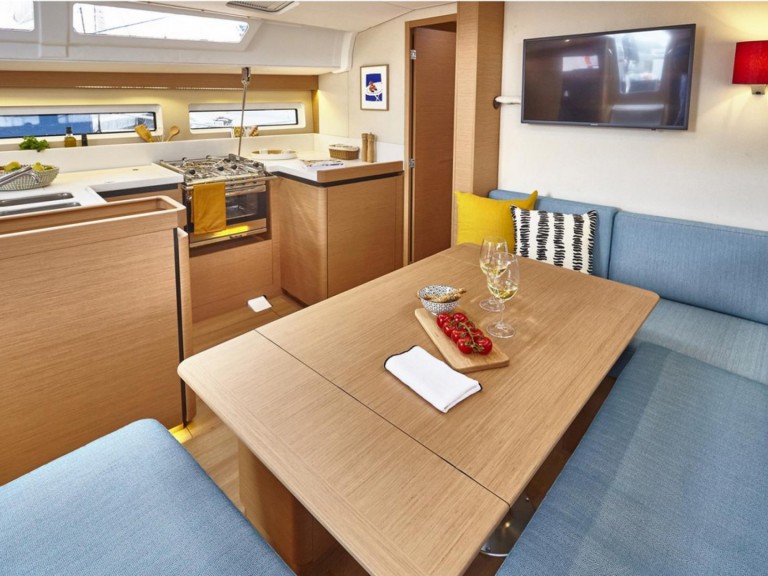 Sailboat for rent Split at the best price