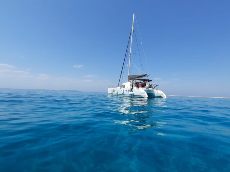 Bareboat Rental Catamaran Lagoon with a boat licence