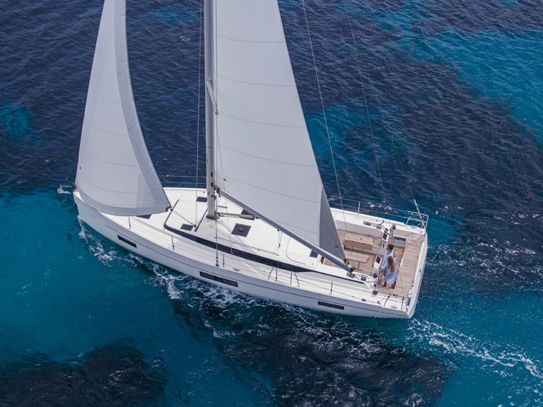 Sailboat rental in Bocca di Magra - Bavaria Bavaria C45